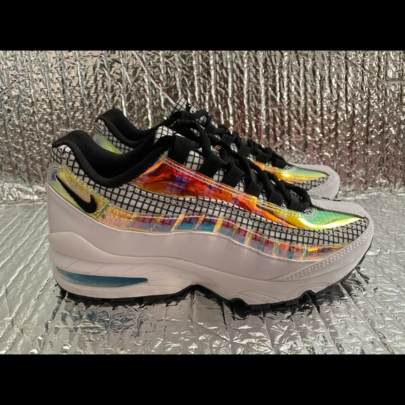 Nike Shoes - NEW Nike Air Max 95 LV8 (GS)